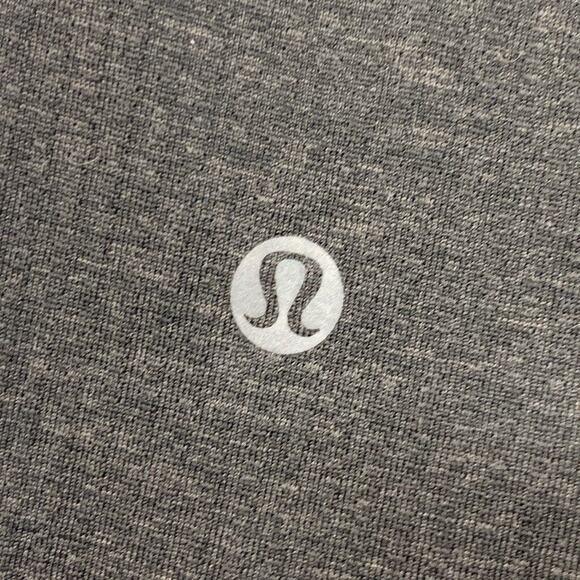 Lululemon T Shirt Mens S Charcoal Short Sleeve Metal Vent Tech Arizona Sky Logo - Picture 7 of 9